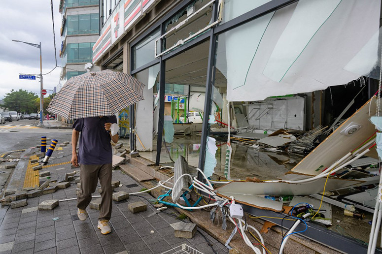 Typhoon Hinnamnor kills one, leaves several missing in South Korea ...