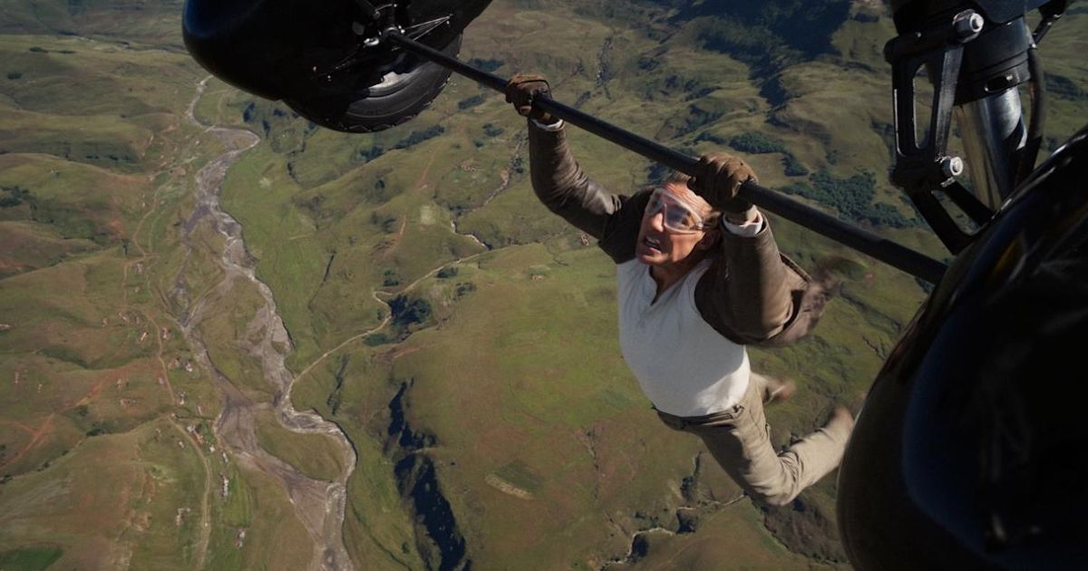 Tom Cruise's joints in fingers got separated during plane stunt in ...