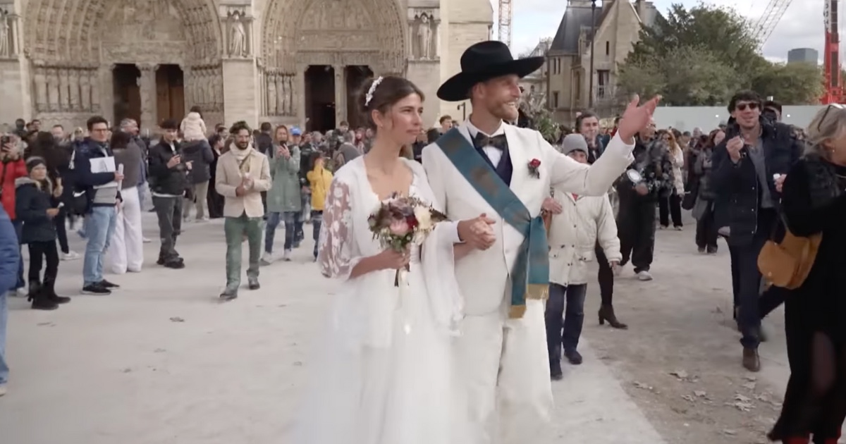 Notre Dame holds first wedding in 30 years for carpenter who helped ...