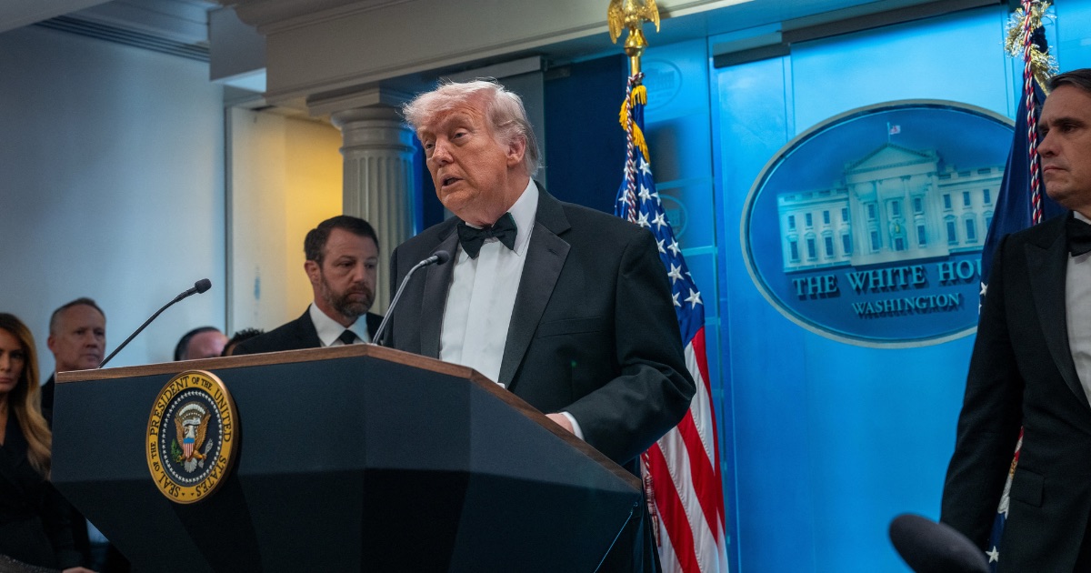 Gunman sought to kill Trump, top officials at White House ...