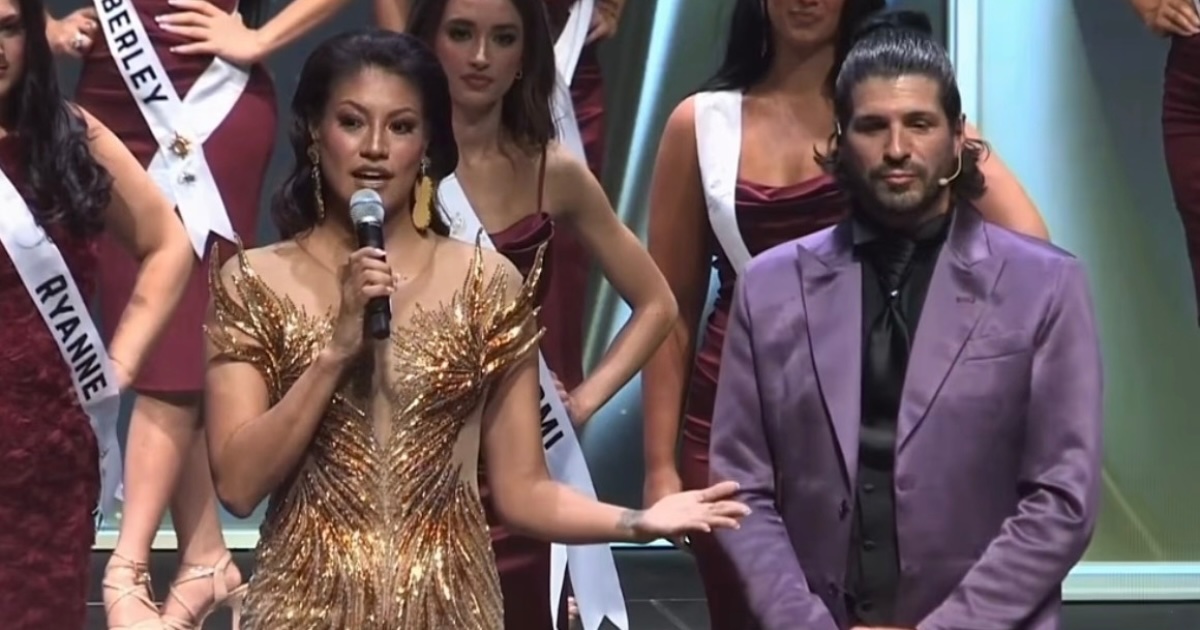 Die ehemalige Miss Universe Canada unterbricht den Schönheitswettbewerb ...