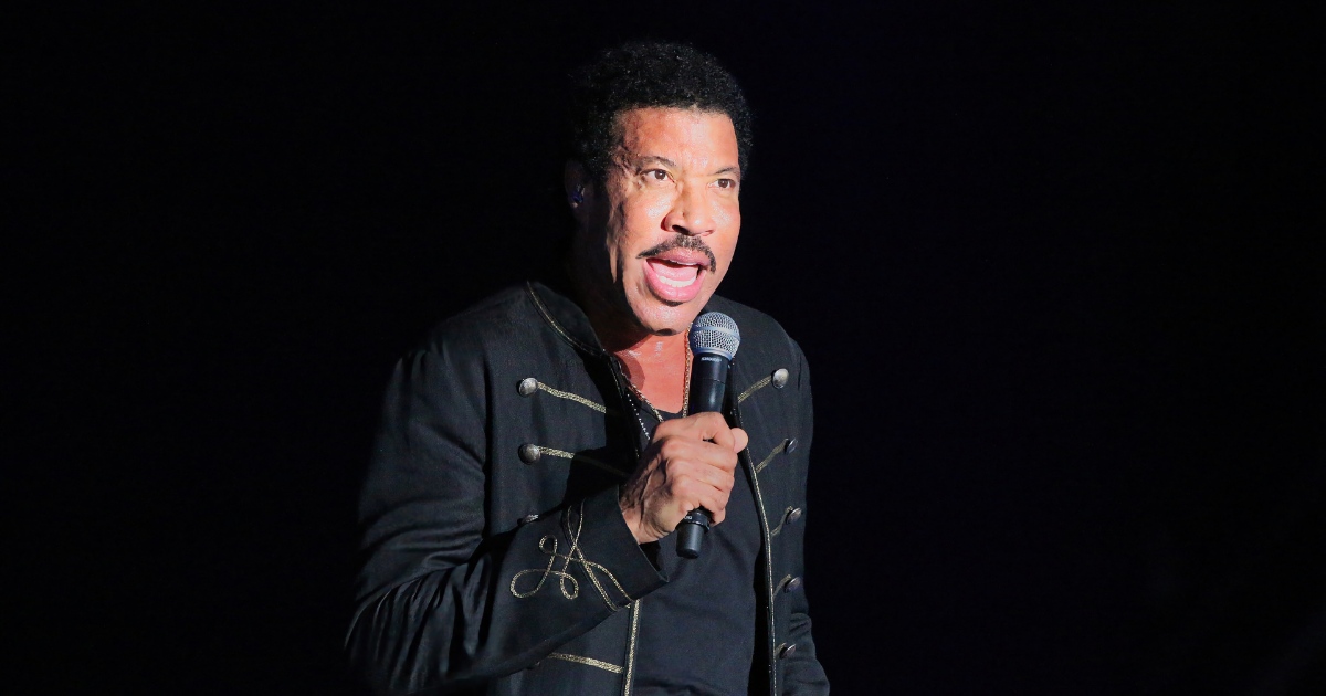 Lionel Richie nach Konzert in St. Louis auf die Intensivstation ...