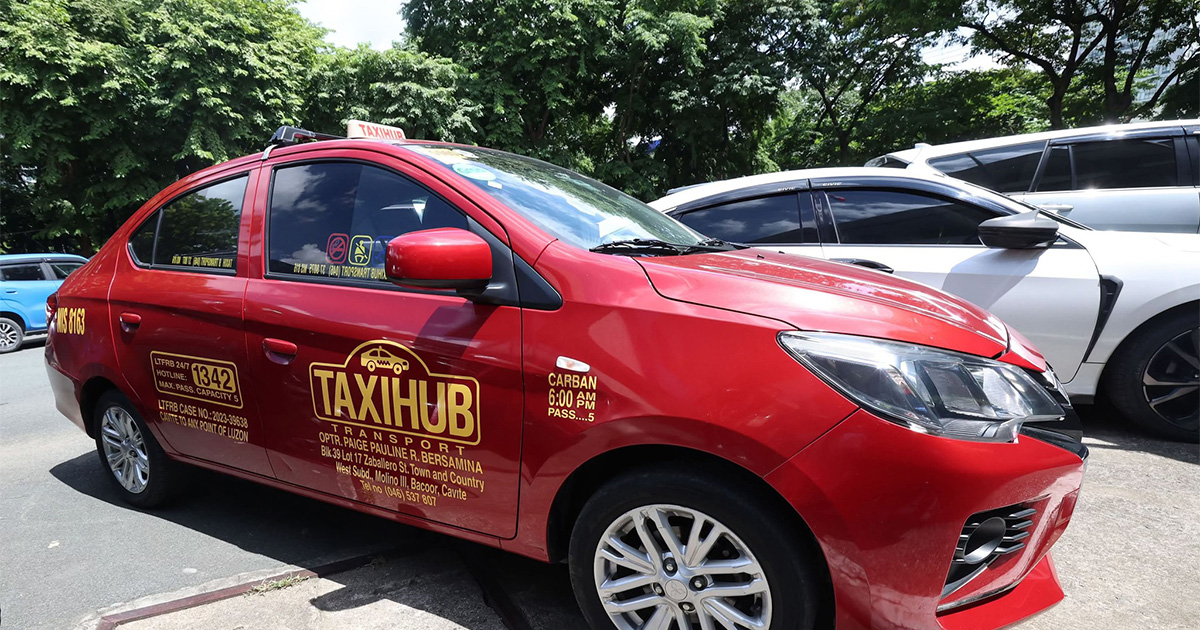 DOTr widerruft Taxifahrer die Lizenz, der für NAIA T3 nach T2 1 ...