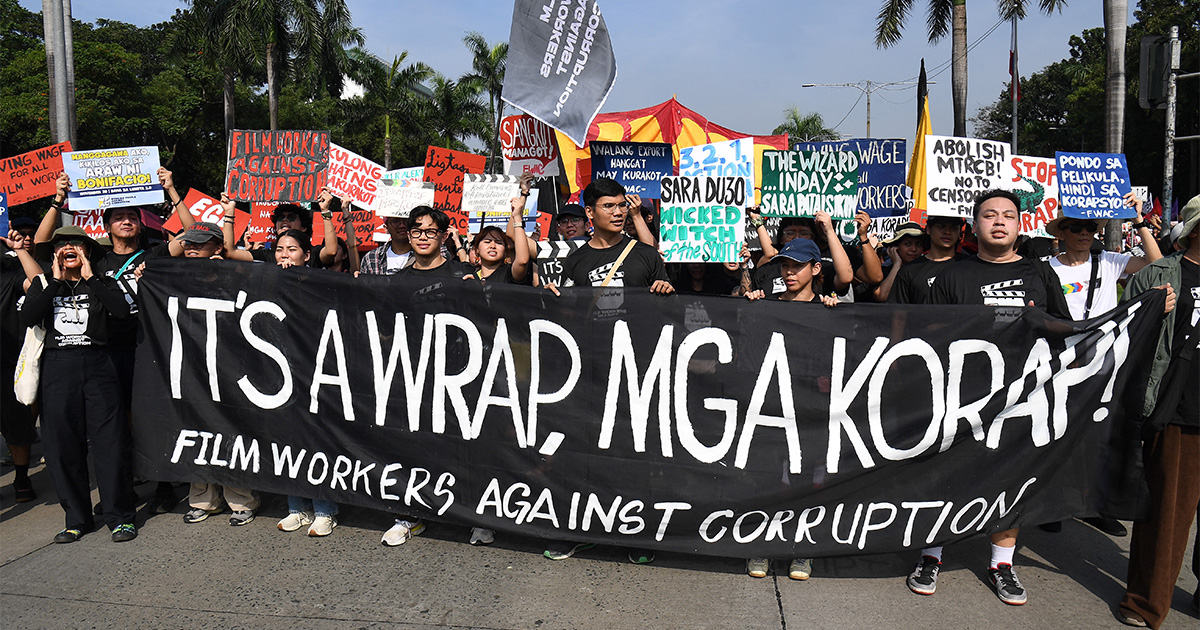 Thousands protest in EDSA, Luneta Park against flood control fraud ...