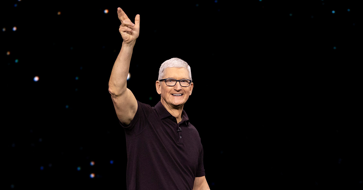Here's Tim Cook's final message to Apple staff on his last day ...