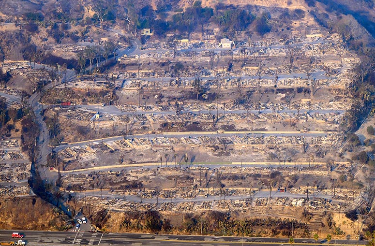 IN PHOTOS: The wrath of the devastating wildfires in Los Angeles ...