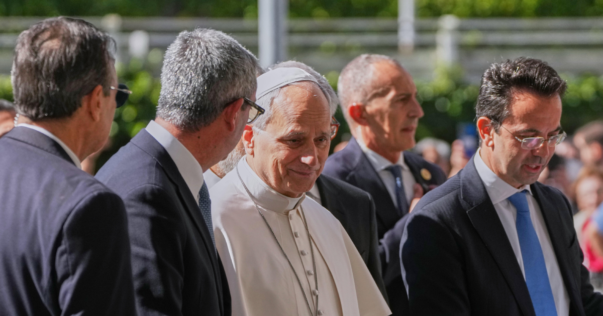 Papst Leo XIV. erhält Lungenkrebs nach Operation zur Entfernung eines ...