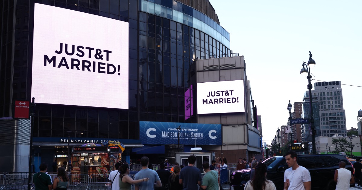 Taylor Swift paid $160,000 for New York wedding permit: mayor