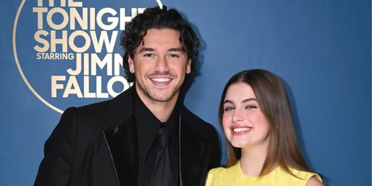 'Off Campus' star Ella Bright, showrunner address age gap between its ...