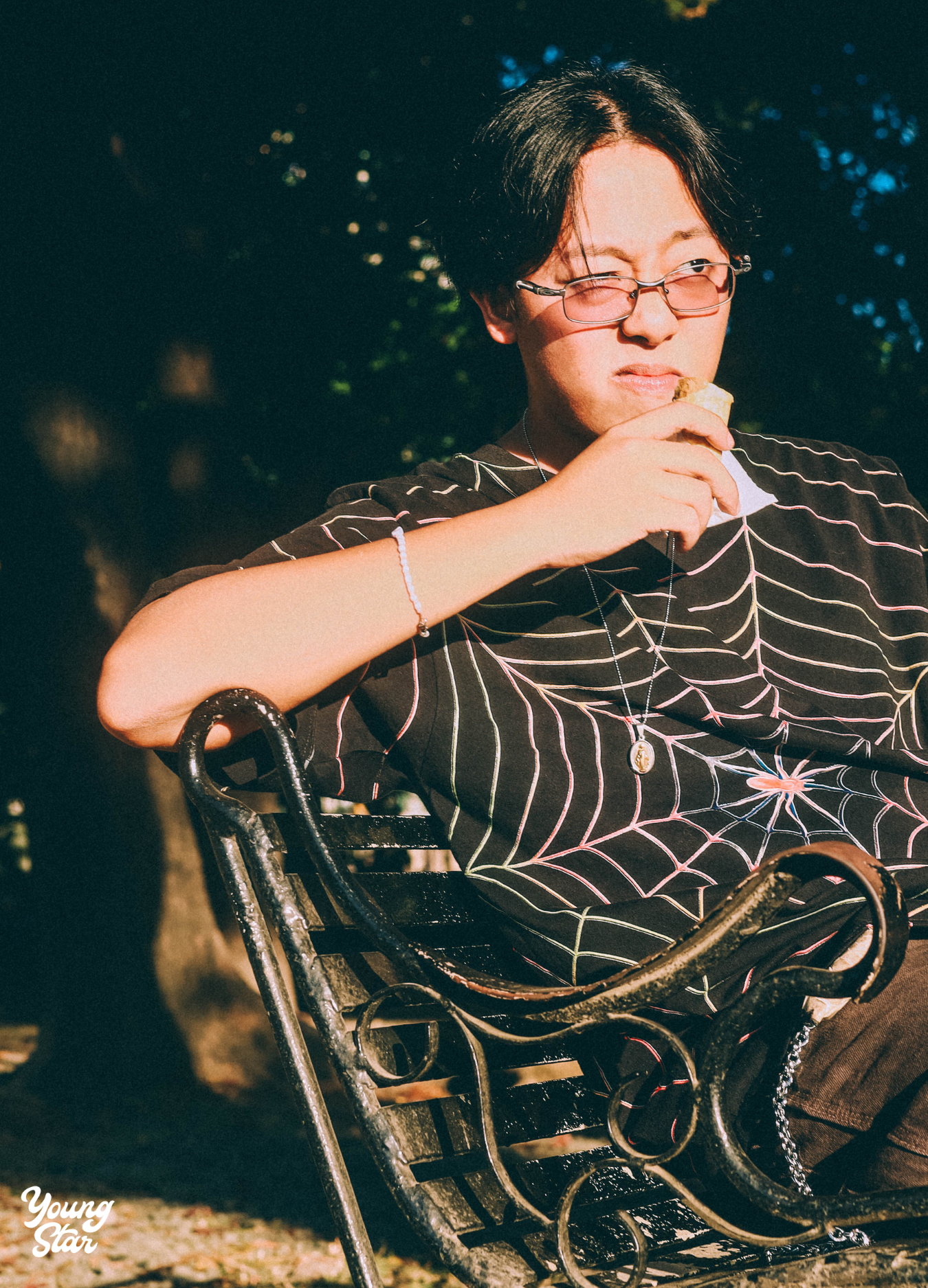 Waiian either dies a hero or lives long enough to be ‘lods’ • l!fe ...